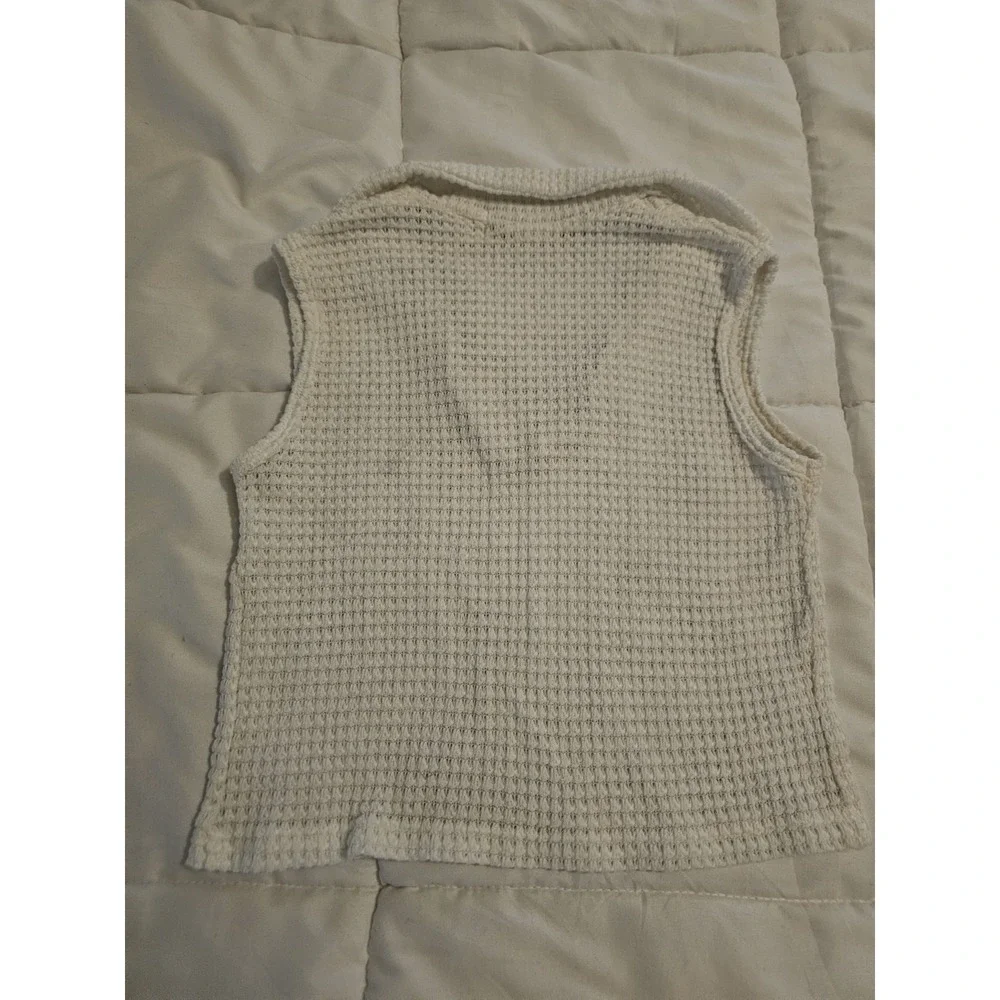 Olympia Clothing Womens Small Cream Knit Sweater Vest Sleeveless Collared‎